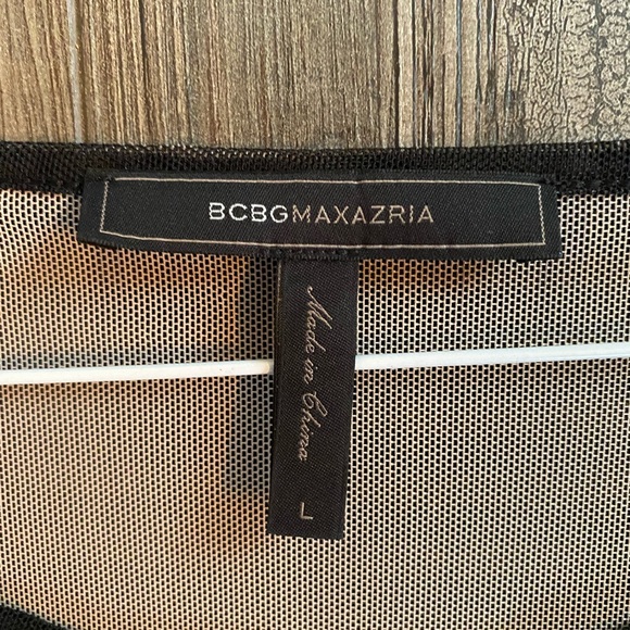 BCBG - Flattering, asymmetrical, peekaboo black & beige cocktail dress - Picture 3 of 3